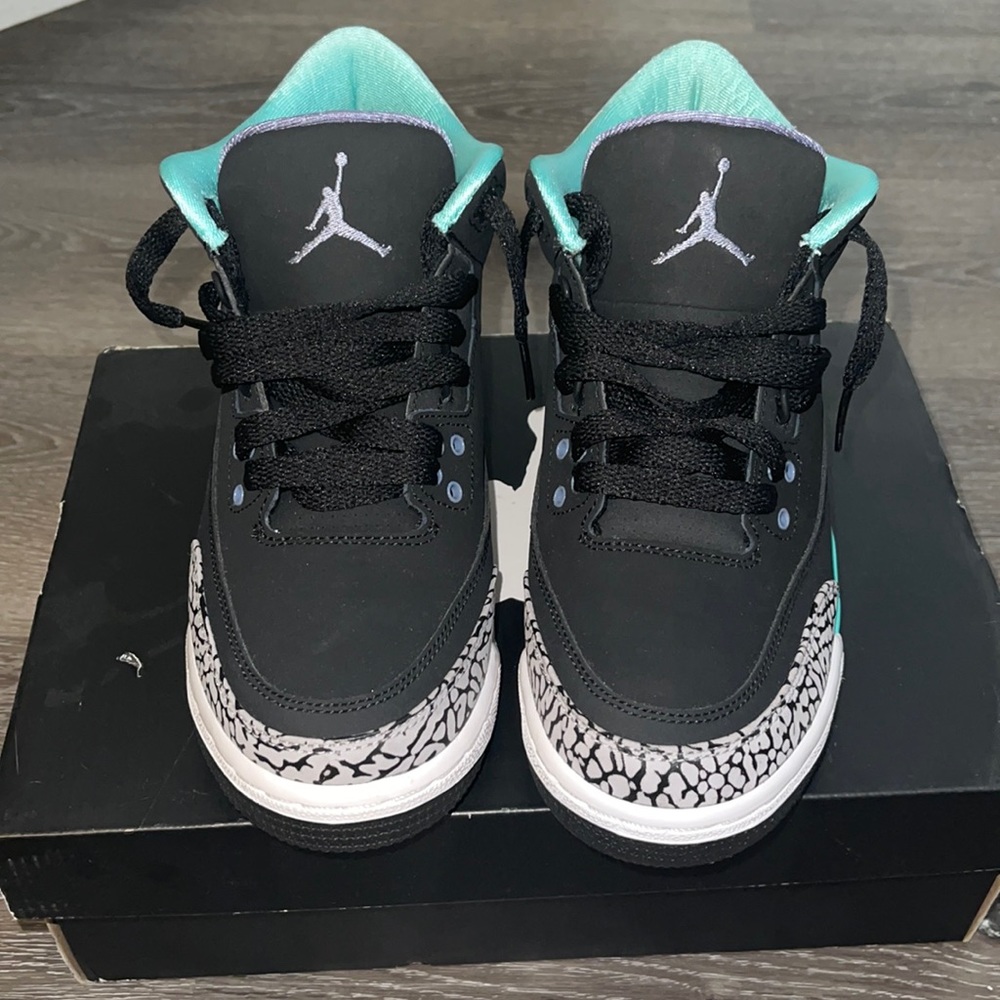 JORDAN RETRO 3 WORN TWICE